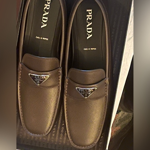 Prada Saffiano Drivers Men’s Brown: Shoes are Prada size 10.5 = US size 11.5 NIB - Picture 1 of 7